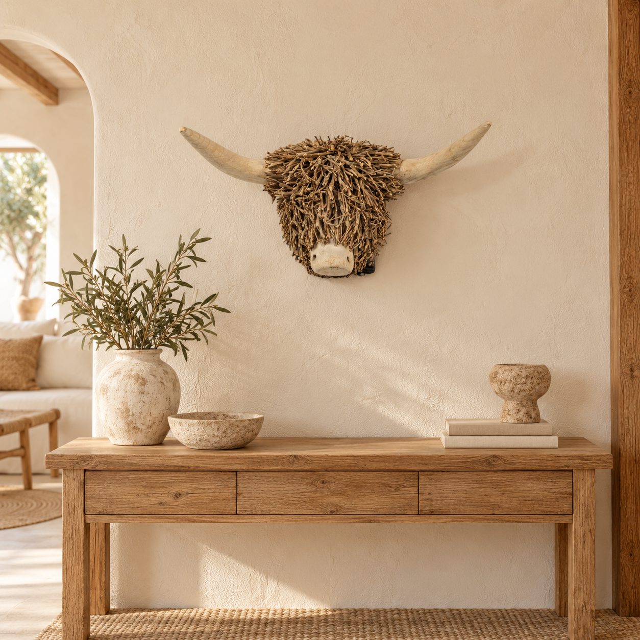 Houten stierenkop wanddecoratie 45 × 26 × 36 cm, artikel 39565, in een mediterrane binnensfeer